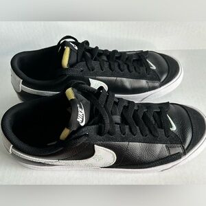 Men’s Size 10 Custom Nike Blazer Shoes